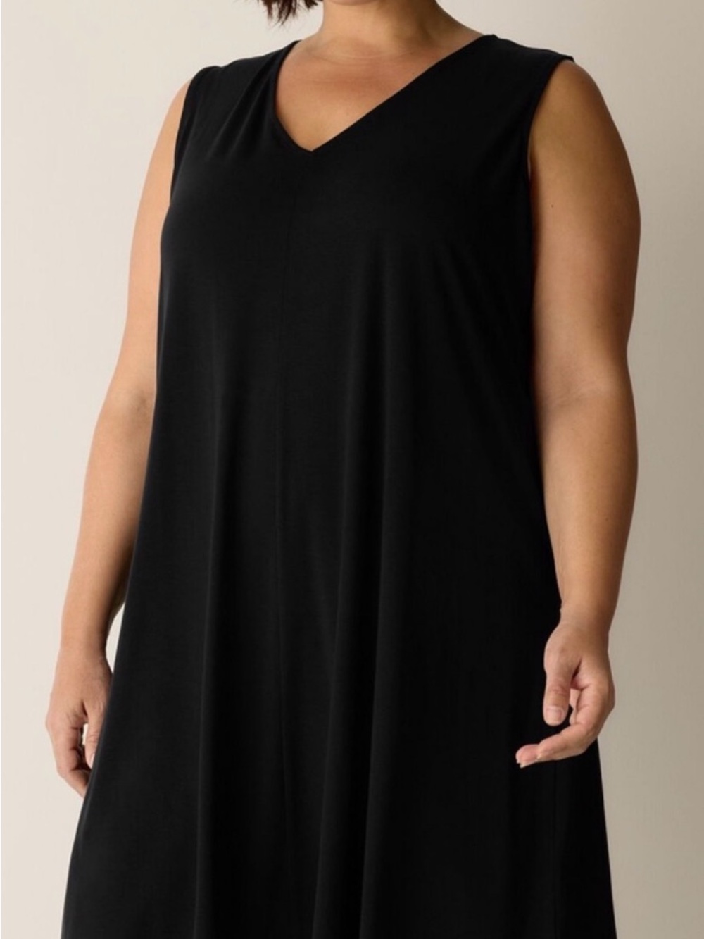 Eileen Fisher Black textured Tencel V neck Dress in a size 1X.